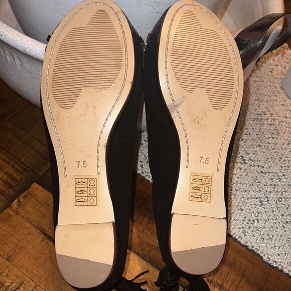 Jeffrey Campbell Ibiza Gabi black flats Gold chain detail back tassels Sz. 7.5 - Picture 6 of 7